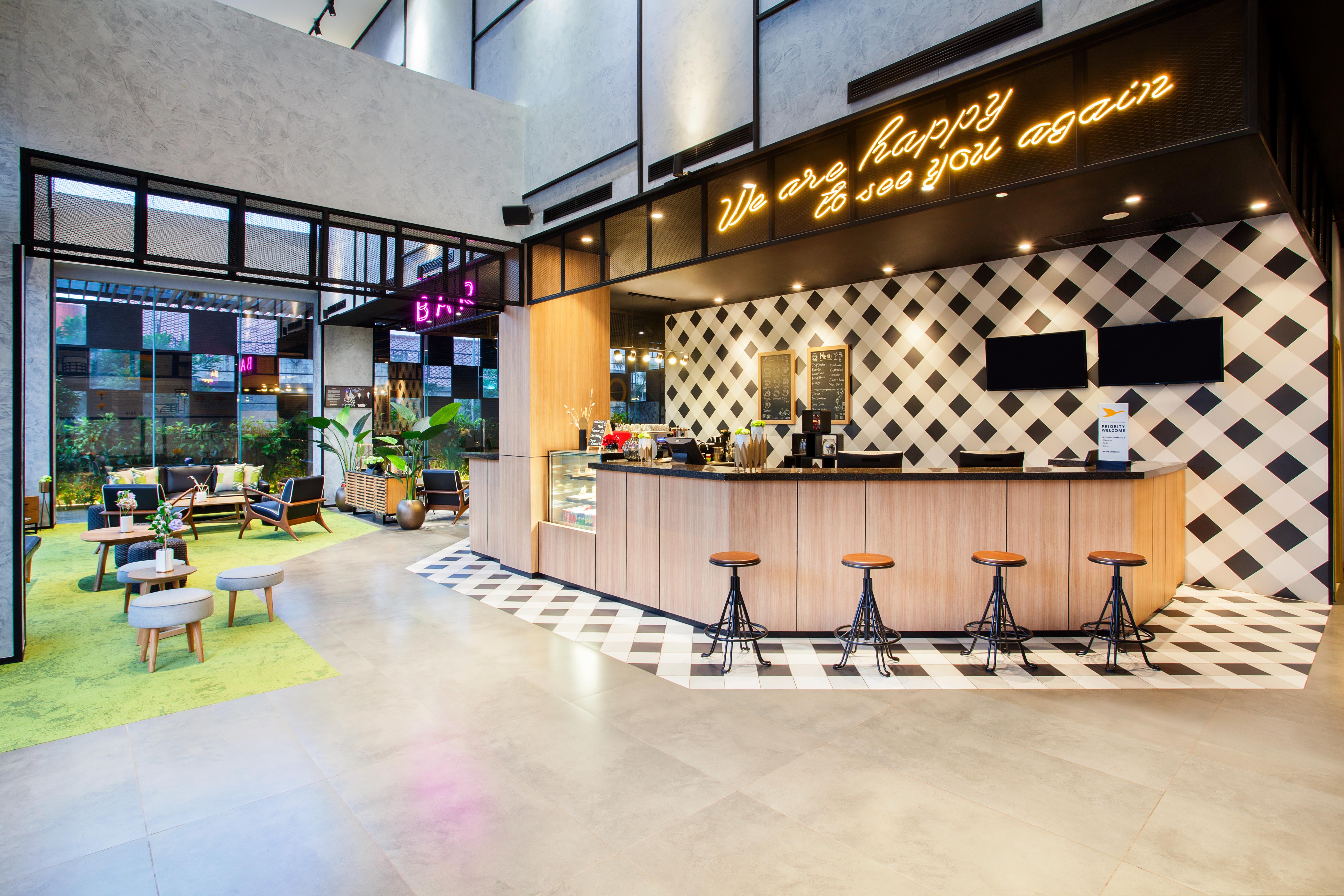 Ibis Styles Bekasi Jatibening Hotel Екстериор снимка
