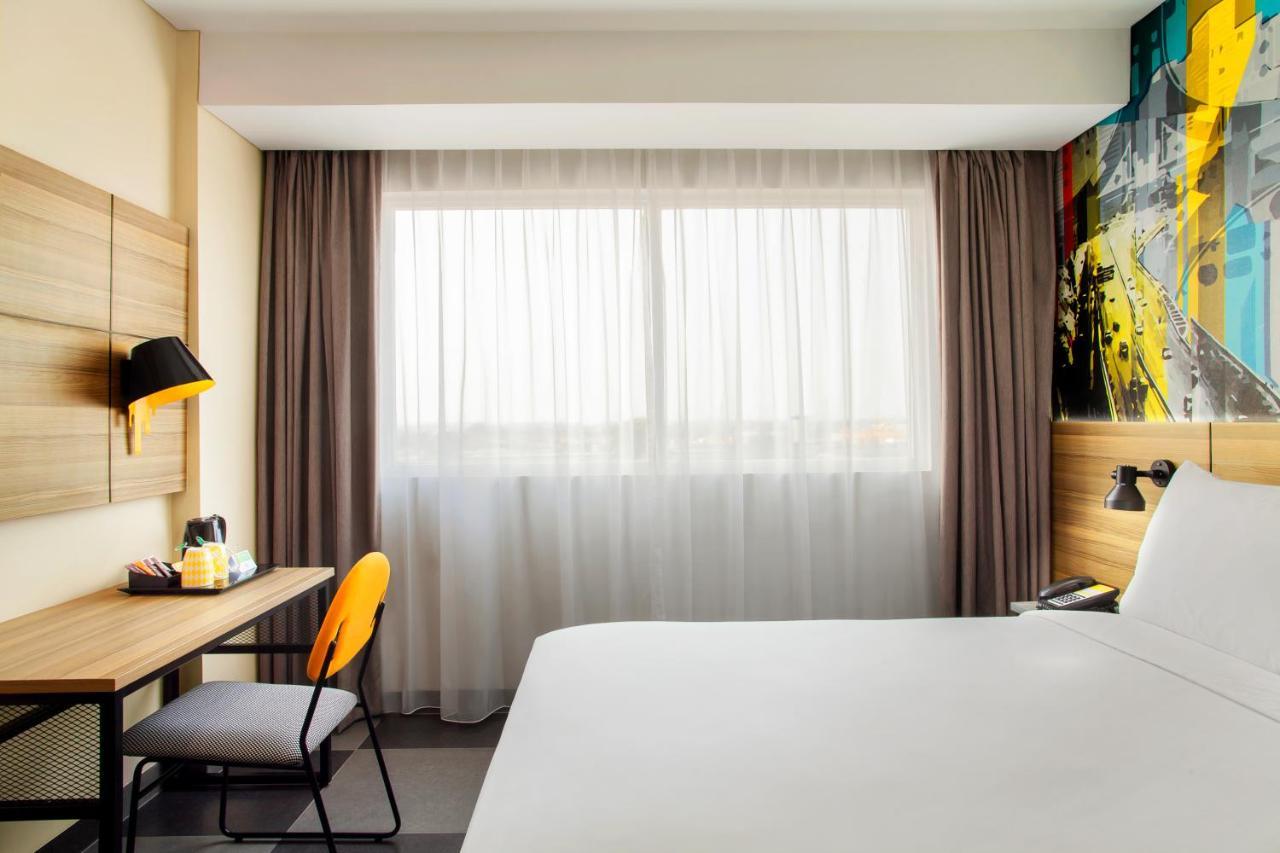 Ibis Styles Bekasi Jatibening Hotel Екстериор снимка