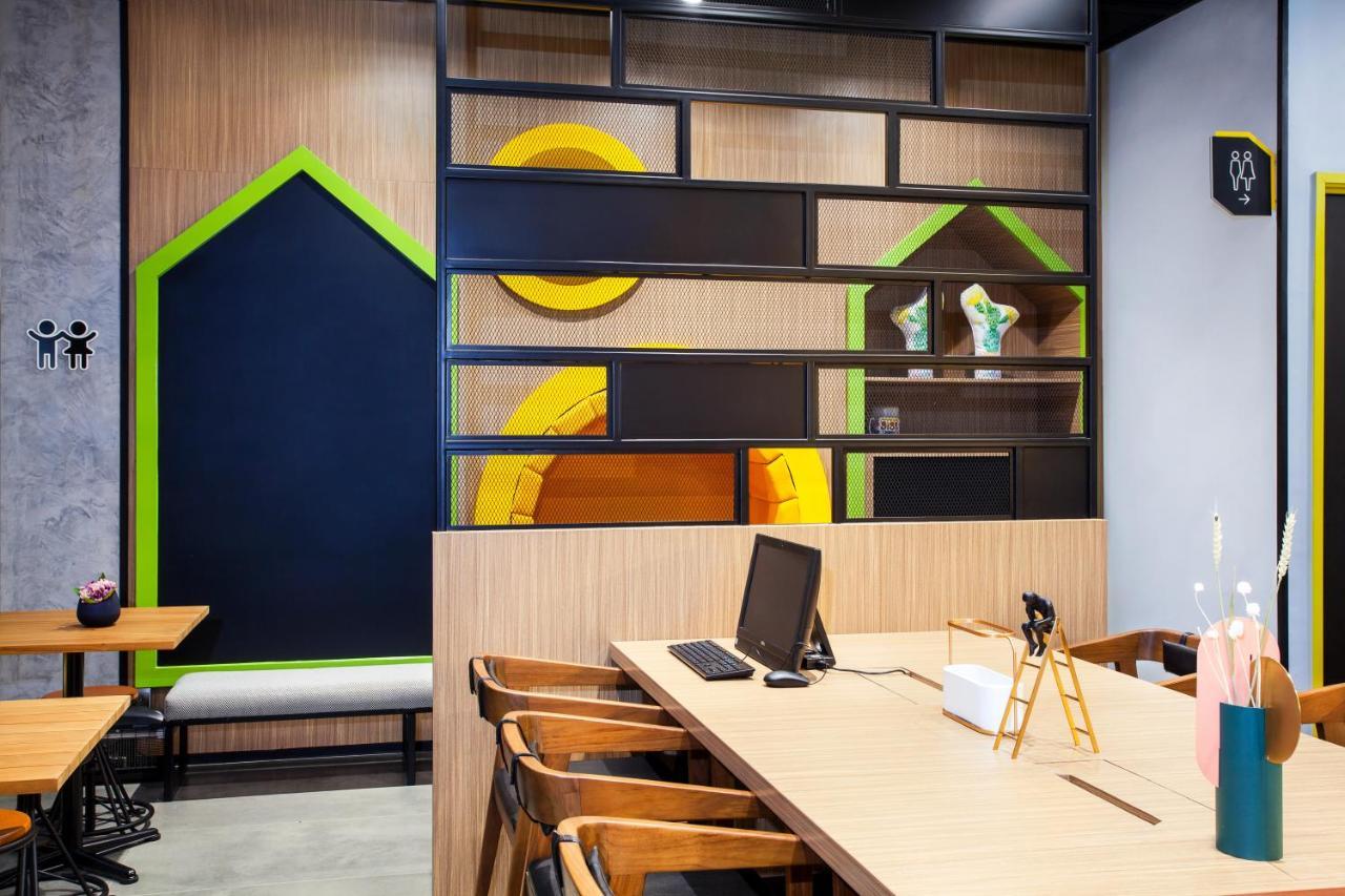 Ibis Styles Bekasi Jatibening Hotel Екстериор снимка
